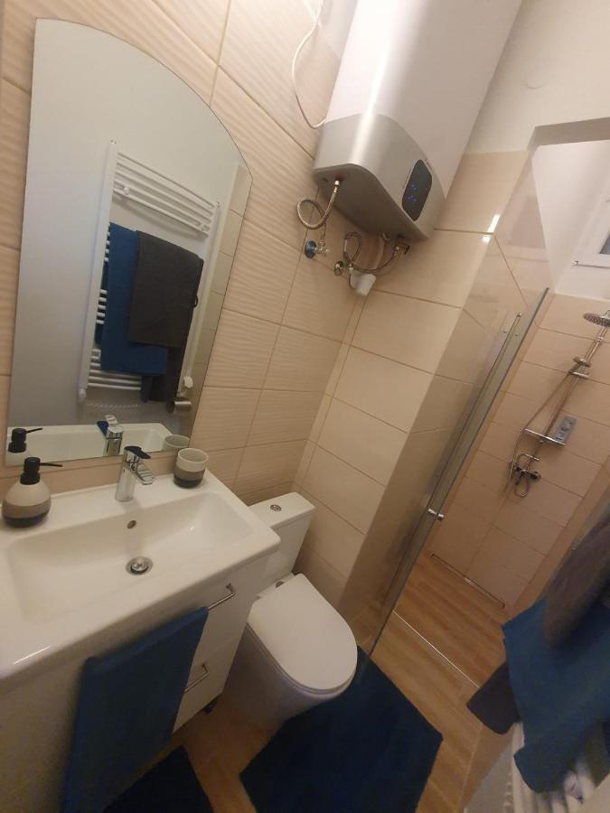 Petofi Apartment With Air Condition Budapeste Exterior foto